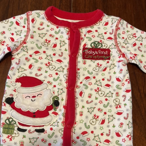 Set of (2) Baby Christmas Outfits Carter’s onesie 9M First Moments Footsie 3M - Picture 3 of 16